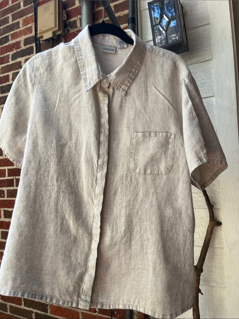 Short-Sleeve Linen Button-Up Shirt in Natural flax